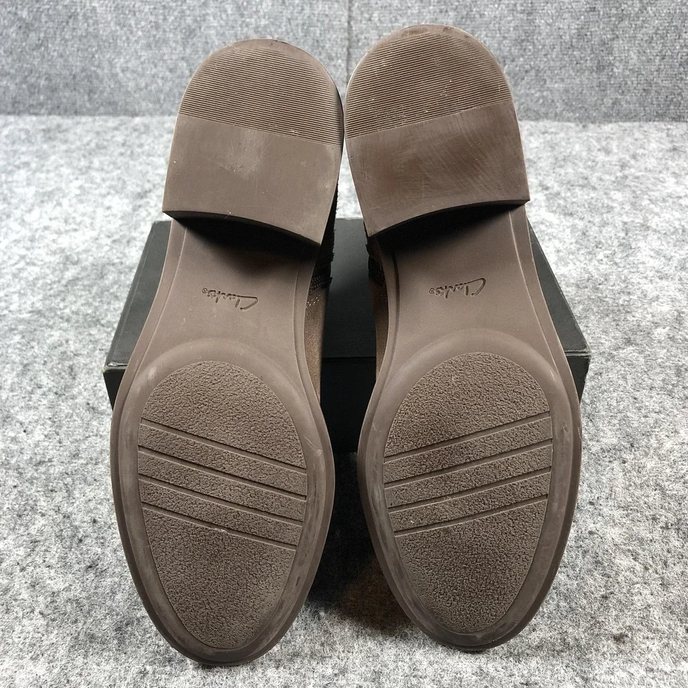 Clarks Ankle Boots Women's Size 9.5 M Suede Leather Side‎ Zip Block Heel Booties